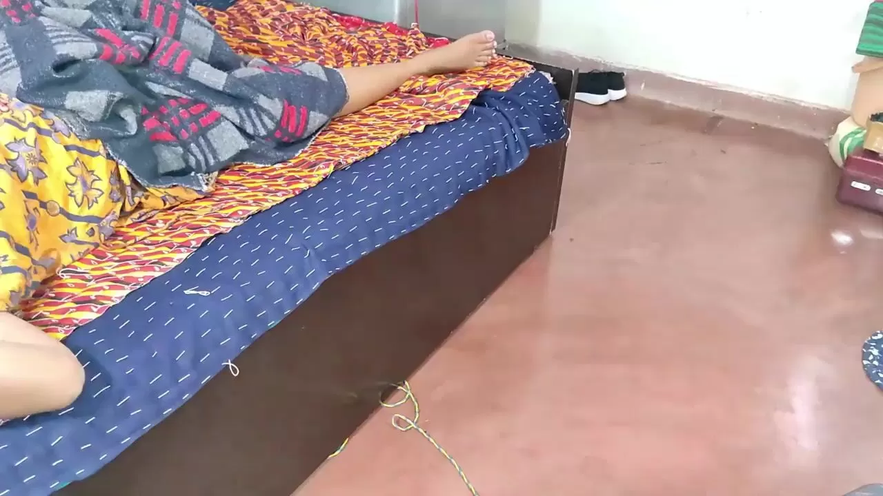 After the husband went to work, he called his friend and got him  pussy-fucked! Desi Indian XXX Porn in clear Hindi voice watch online