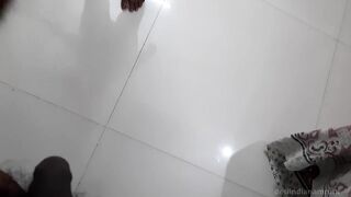 Desi Maid Giving Hand Job, Blow Job & Gets Cumshot From House Owner While No one at Home !! - 2 image