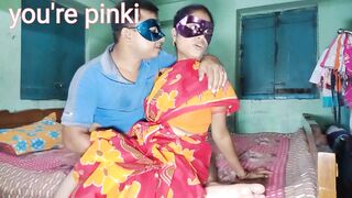 Indian bangali chachi ko vatije ne kutiya banakar jamke choda - 7 image