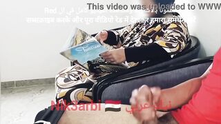 He risks taking out his penis - 7 image