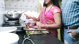 Indian women kitchen sex video - 3 image