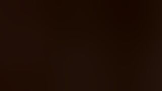 La scopo in continuazione e non ne ha mai abbastanza, non riesce a trattenere i suoi orgasmi