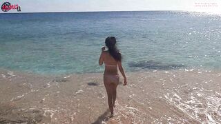 Sissi plays with her pussy underwater in Sharm el Sheikh - 5 image