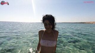 Sissi plays with her pussy underwater in Sharm el Sheikh - 8 image