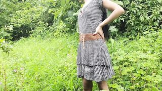 Desi bhabhi ne apane sasur ko jungal me lekar ache se chudai ki - 3 image