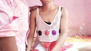 Indian ladaki ko bhabhi ke bhai ne choda - 3 image