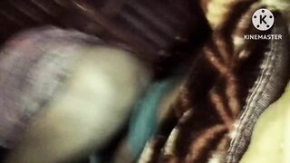 Village ki desi aunty ko jamkar chudai Kiya bahut masti hua aunty ki deep chut - 5 image