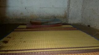 Aaj bhabhi na apni apni choot dikhaya Kha mujha god ma ma utaro tab dekhna - 15 image