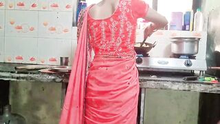 Kitchen me kam karate Samy bhabhi ko sahab ne chod diya hard fucking - 5 image
