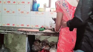 Kitchen me kam karate Samy bhabhi ko sahab ne chod diya hard fucking - 6 image