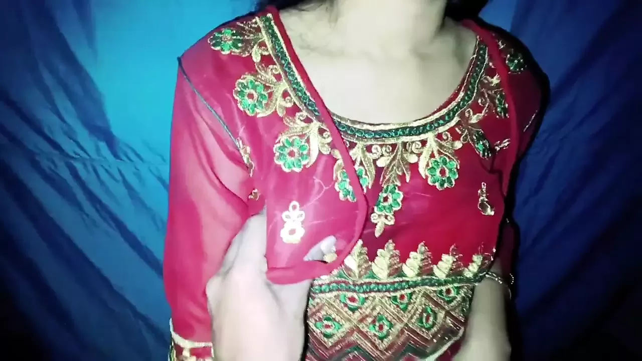 Bengali Bhabhi Hot Bur Chudai watch online