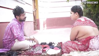 Desi Bra and Panty Salesman Bade Bade Dudhwali Gao ki Chhori Ko Bra ke badale Chod Diya Maje Lekar ( Hindi Audio ) - 3 image