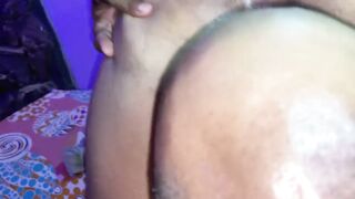 Me follo a mi suegra por ambos lados hasta hacer que se corra en mi boca - 15 image