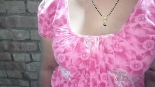 Desi college ke ladaki ko padhaane ke bahane teacher ne chod diya