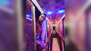 Sasur ne bahu ko bus me choda - 1 image