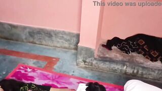 Desi teen Indian maid removed the blanket, she was amazed to see my bulged big dick