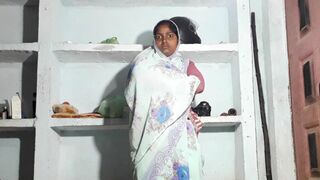 Cute ragini aunty hardsex in doggy style