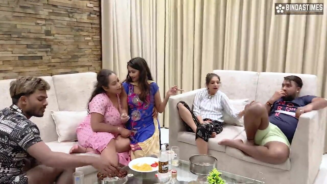 Porn Dost Ki Sister K Sath - Desi Party me Meri Didi ka Dost StarSudipa ko bathroom lejane ke bahane  uske sath Sex Vlog Bana Dala aur khub choda watch online
