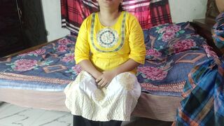 Bengali Bhabhi Enjoy when her Husband go out Cumriya