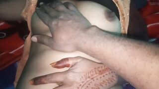 Desi indian soniya bhabi rub her body - 7 image