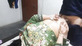Uncle na apni desi married Stepsister ka rassi sa hath band kar chodi ki Stepsister na uncle sa request ki bas kar da na - 7 image