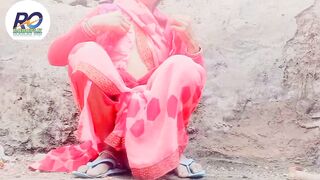 Desi village bhabhi saree removing finger and boobs masaj