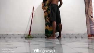 Green Saree indian Mature Sex In Fivester Hotel ( Official Video By villagesex91) - 6 image