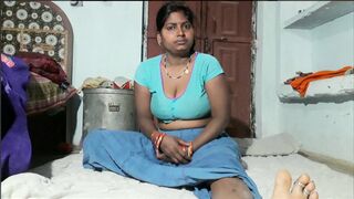 Cute and sexy padosan bhabhi ko tang failakar jamkar choda boli dheere karo