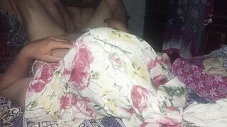 Stepbrother ne apni hi bhan ko chod diya Hindi audio - 2 image