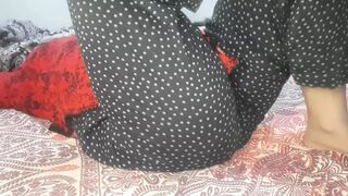 First time desi stepmom Anal sex with Newly married Indian bhabhi hard Fucked with clearly hindi audio Real Homemade