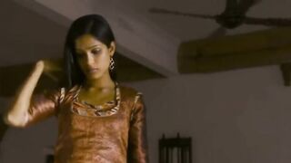 Frido Pinto sex is tochar so hot