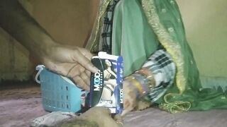 CONDOM+BRA BACHNE AAI BHABHI KO PAISO KA LAALACH DEKAR SHAADI SE PHLE CHUDAI KAR DIYA CLEAR VOICE ROLEPLAY HINDI AUDIO. - 6 image