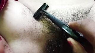 Desi wife's pussy saving with her husband -sexy hot pussy