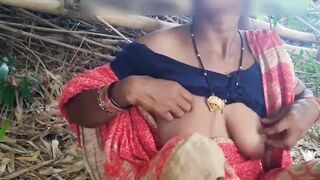 Village bhabhi ki outside chudai in forest