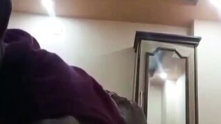 Oyo me pahali bar gai is ladaki ka ho raha video viral - 1 image