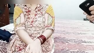 Rahul ne Niko ko uski stepmom ka he Mms video send kar diya or Niko ne bhe Apne stepmom ko choda, Rahul and Niko part2 ,Desi mom