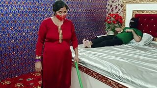 Indian House Maid Seduces and Fucked Hard by her House Owner