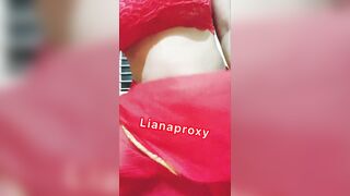 Boobs show in hot sexy red saree. - 2 image