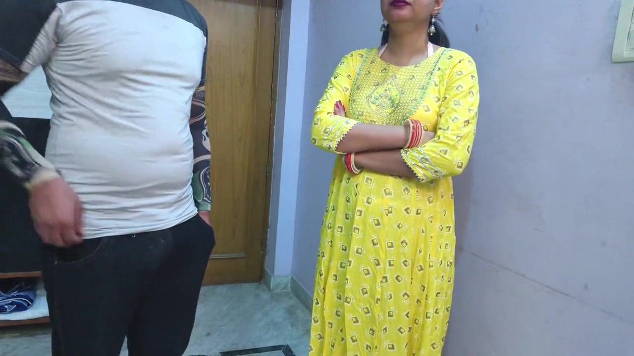 Ghar malik bhada mangne aya Saara ne kaha ek rat gujarlo mere sath Rent or  sex Owner fucked me cz i dont pay rent watch online