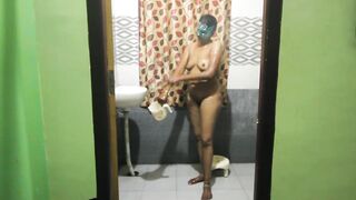 Horny Mature Indian Aunty Filmed While in Shower - 4 image