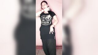 Nude dance bhojpuri dance music with puja - 2 image