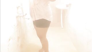 Sexy south Indian maid showing boobs - 14 image