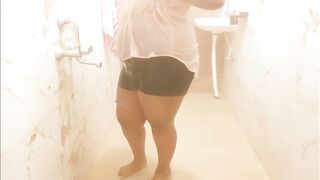 Sexy south Indian maid showing boobs - 5 image