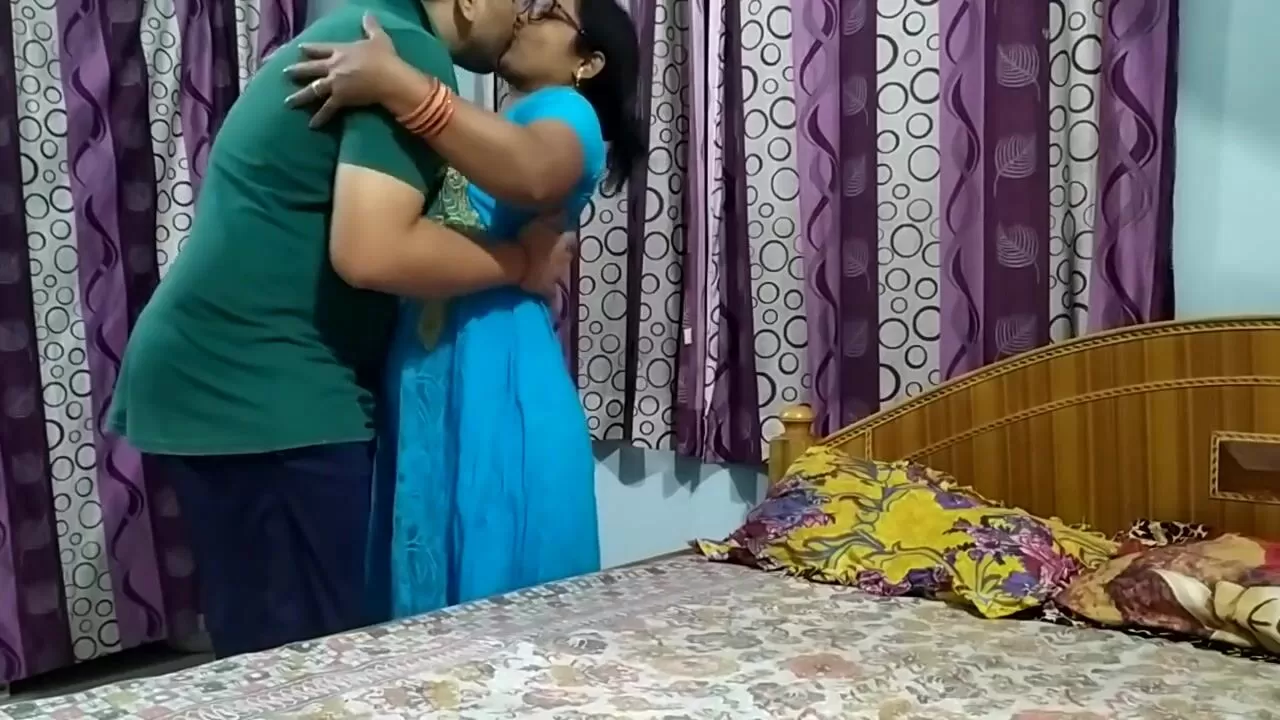 Bead Masti Xxx Vedio - Indian Desi Couple Enjoying Full Masti XXX Videos watch online