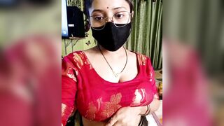 Lisa bhabi apne boyfriend ko video call karke btaya - 12 image
