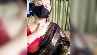 Lisa bhabi apne boyfriend ko video call karke btaya - 14 image