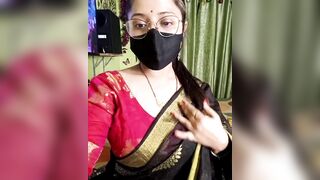 Lisa bhabi apne boyfriend ko video call karke btaya - 7 image