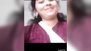 My girlfriend showed everything open on video call