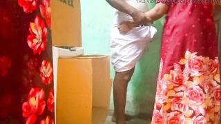 Tamil Aunty pussy nice eating in Desi boy