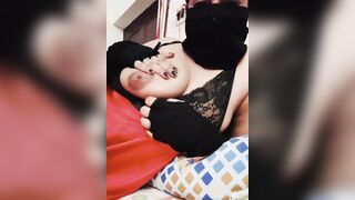 Desi bhabi showing her big boobs..anyone want? - 1 image